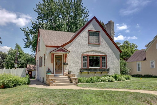 listing main photo