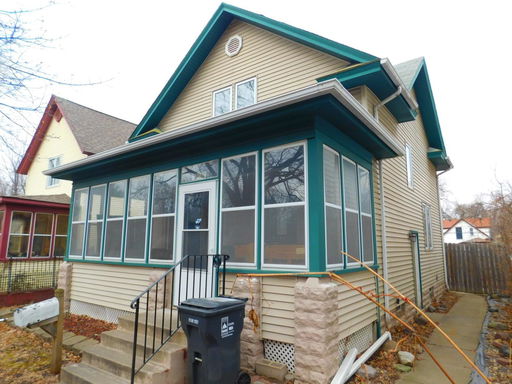 listing main photo