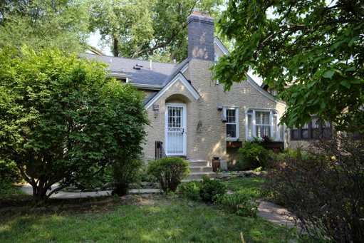 listing main photo