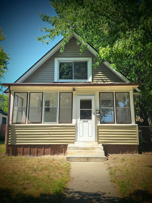 listing main photo