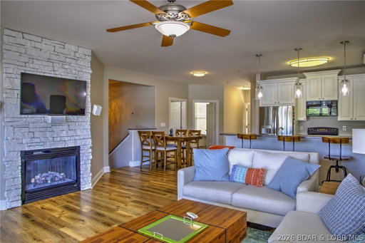 listing main photo