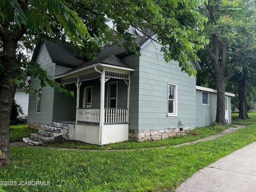 listing main photo