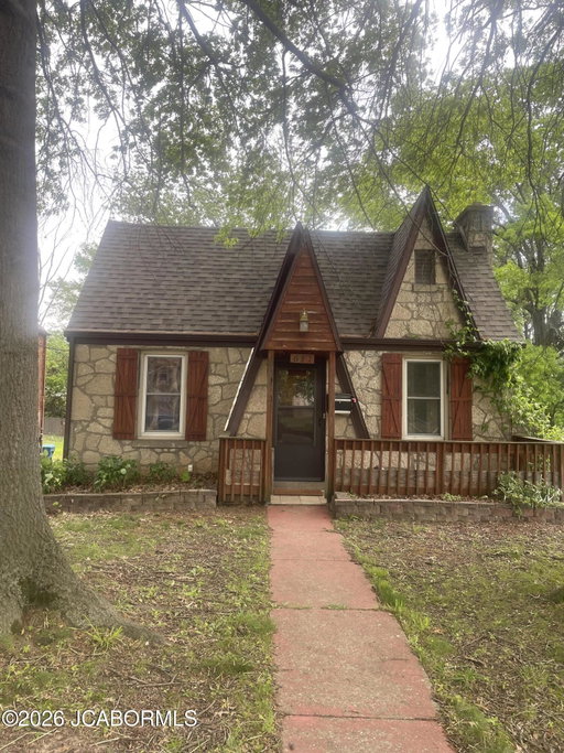 listing main photo