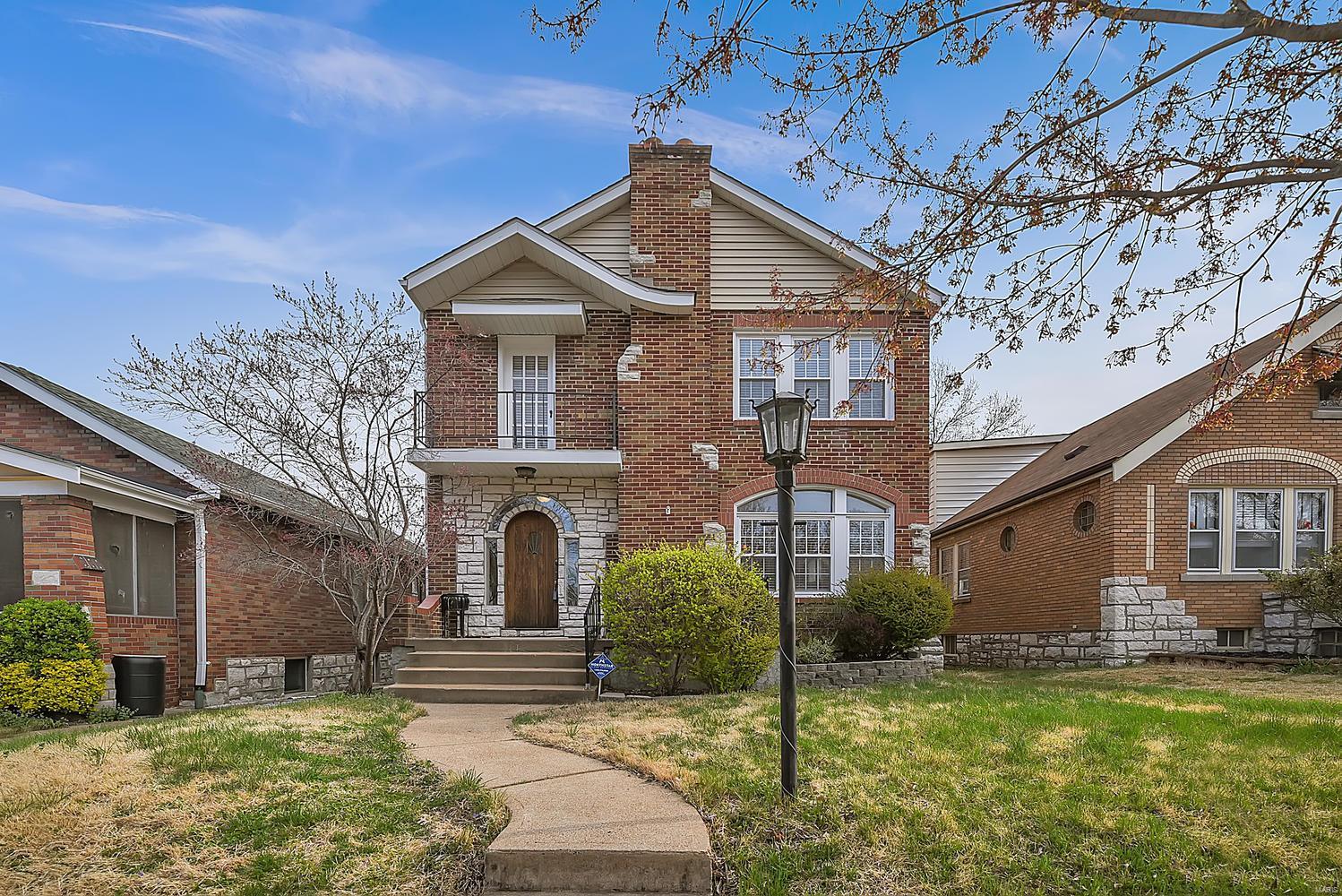 4117 Alma Ave, St Louis, MO 63116 Home for Sale