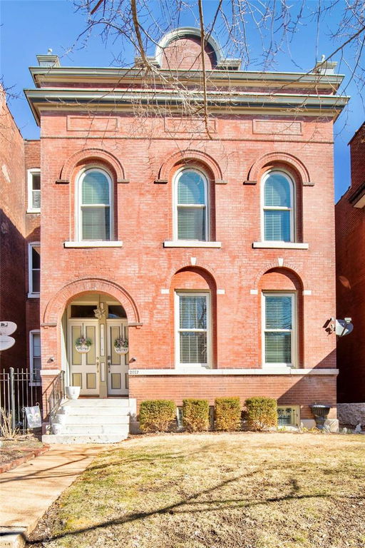 listing main photo