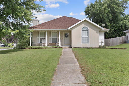 listing main photo