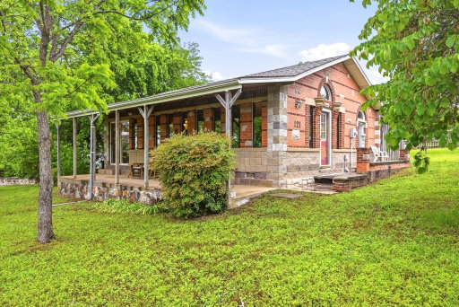 listing main photo
