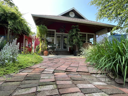 listing main photo