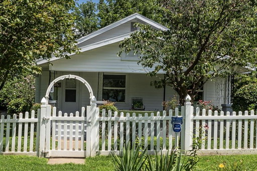 listing main photo