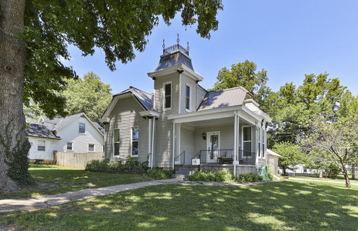 listing main photo