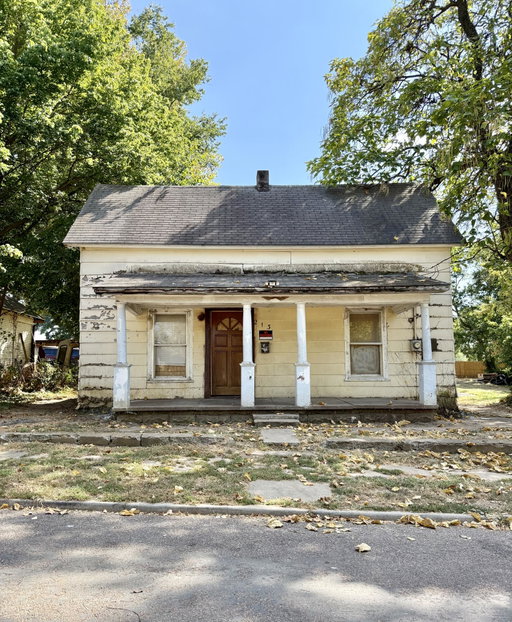 listing main photo