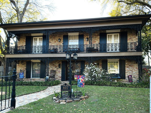 listing main photo