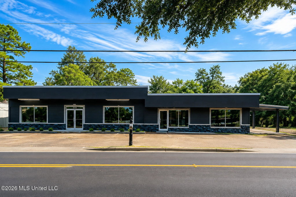 4107 Popps Ferry Rd, Diberville, MS 39540