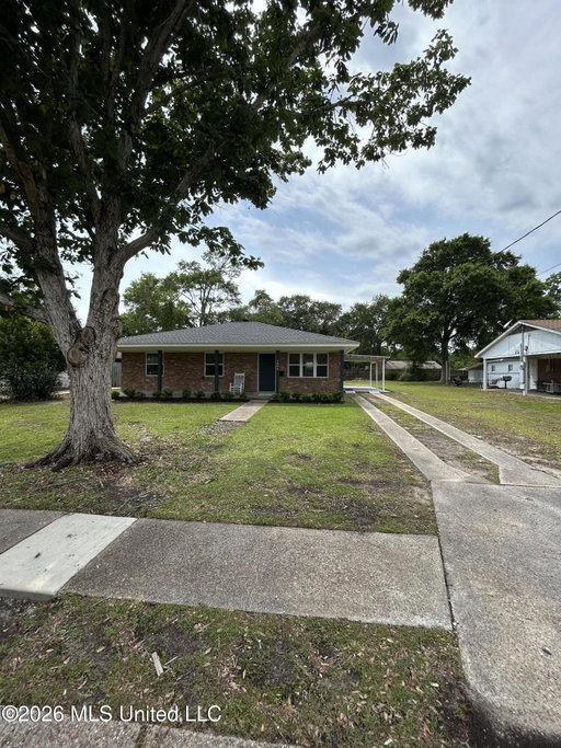 listing main photo