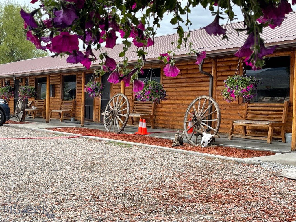540 Main St, Melrose, MT 59743