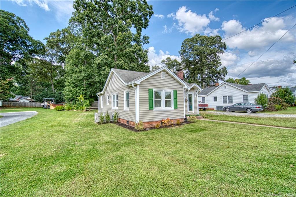 506 S Main St, Belmont, NC 28012 Home for Sale