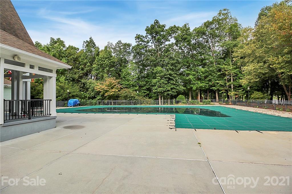 homes for sale in mt isle harbor charlotte nc