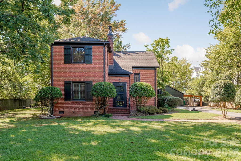 Chris Klebba, REALTOR®