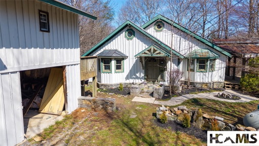 listing main photo