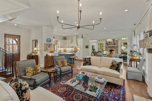 listing main photo
