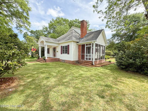 listing main photo