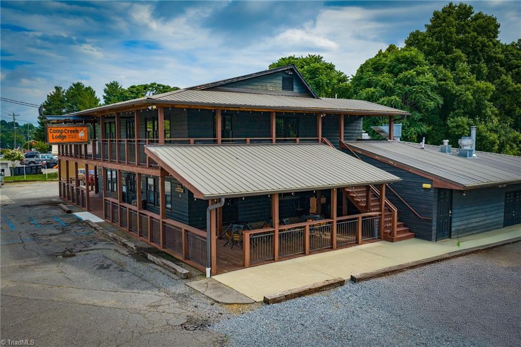 2000 Bridge St, Elkin, NC 28621