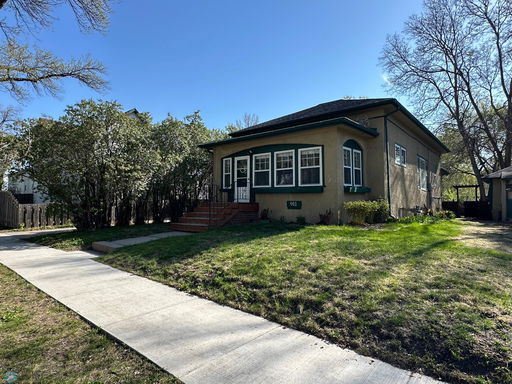 listing main photo