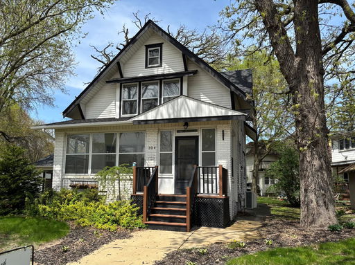 listing main photo