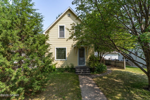 listing main photo