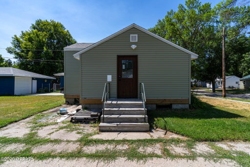 listing main photo