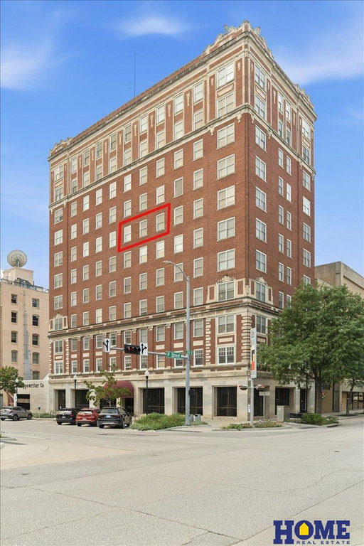 listing main photo