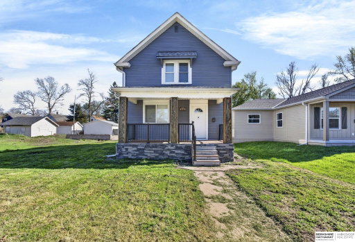 listing main photo