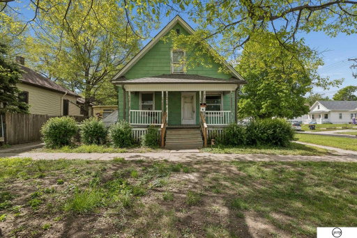 listing main photo