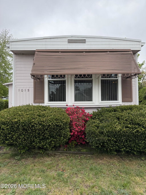 listing main photo
