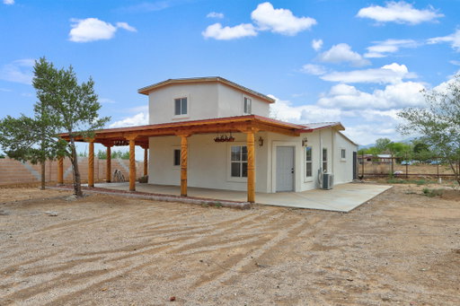 listing main photo