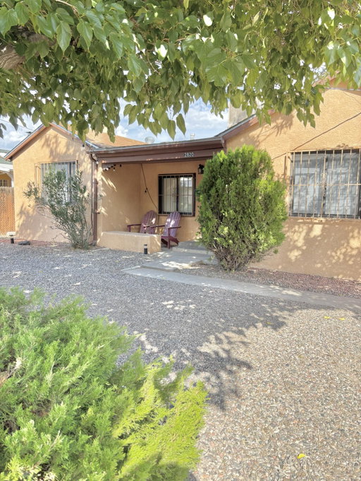 listing main photo
