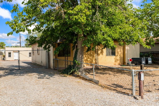 listing main photo