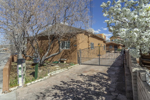 listing main photo