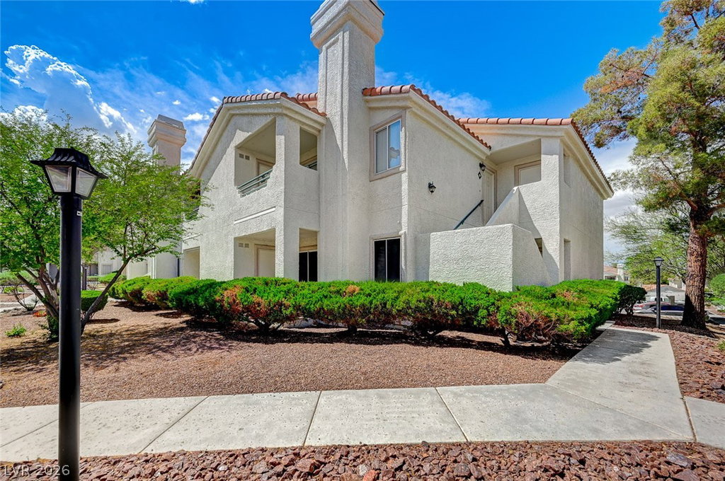 Yesi Taylor Signature Real Estate Group S.185867