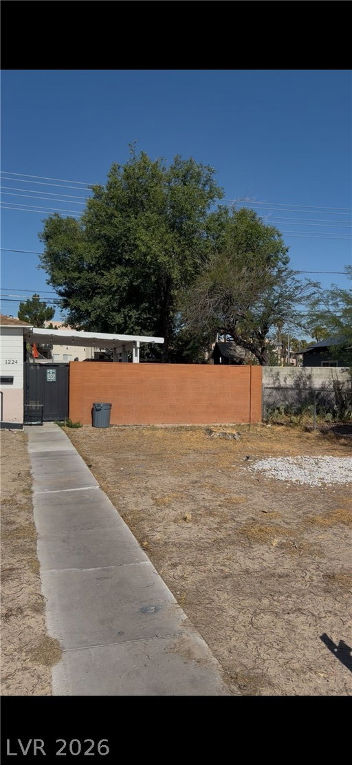 listing main photo