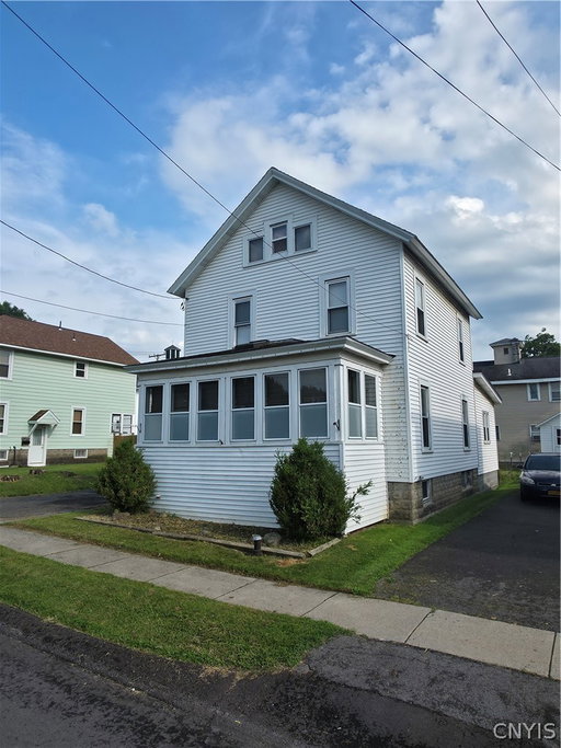 listing main photo
