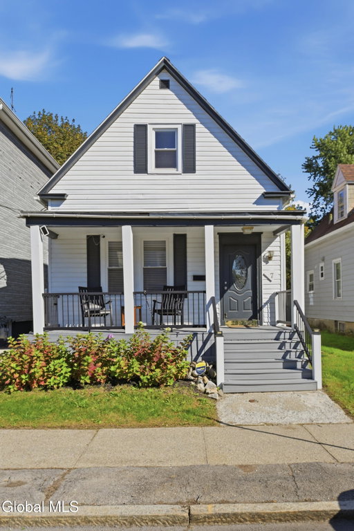 listing main photo