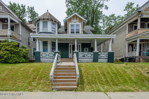 listing main photo