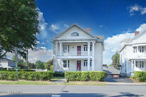 listing main photo