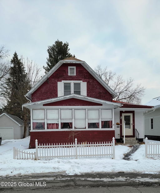 listing main photo