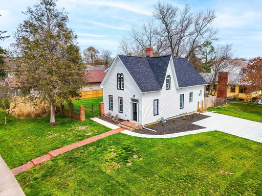 listing main photo