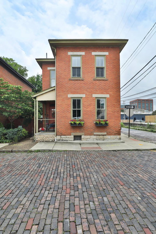 listing main photo