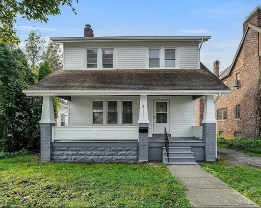 listing main photo