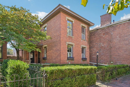 listing main photo
