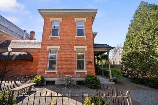 listing main photo